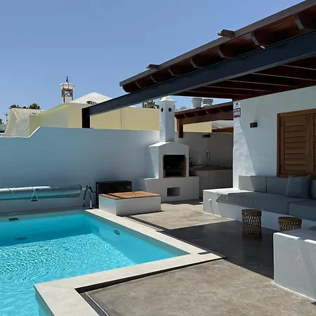 Vila Tina Puerto del Carmen (Lanzarote)
